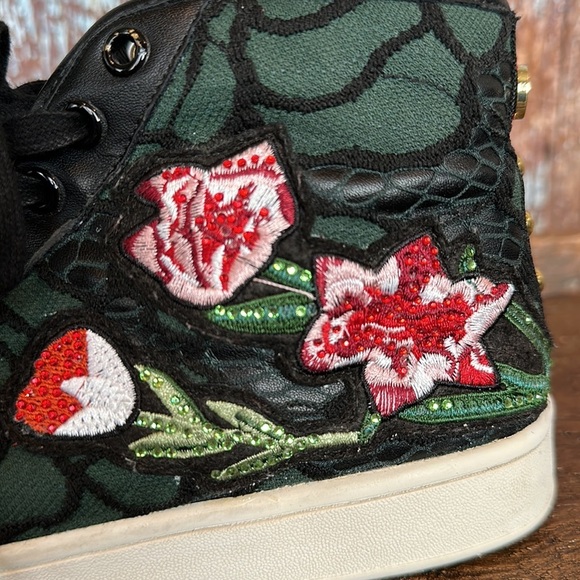 Steve Madden Allie Green Multi Embroidered High-Top Sneakers Size 7.5 - Picture 4 of 9